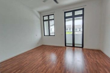 Cradleton @ Eco Majestic