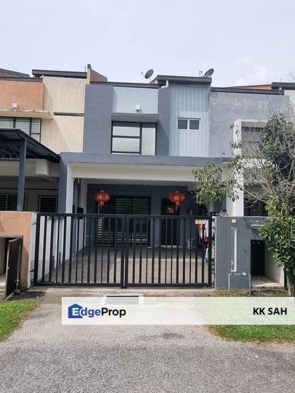 (FACING OPEN + RENOVATED) 2 STOREY @ TAMAN HARMONI, Selangor, Semenyih