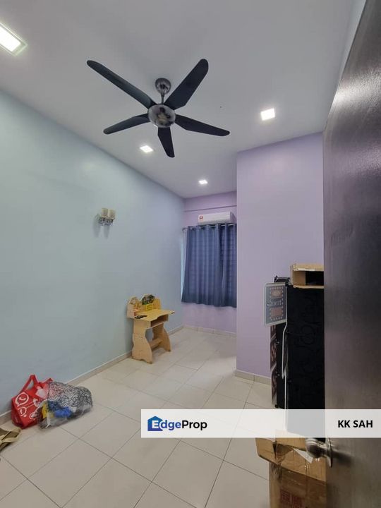 (FACING OPEN + RENOVATED) 2 STOREY @ TAMAN HARMONI, Selangor, Semenyih