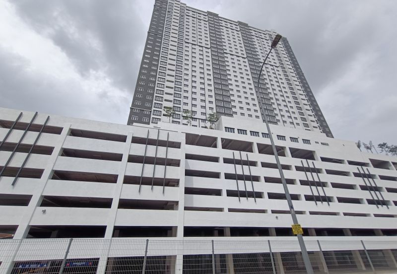 Salak Perdana Business Park