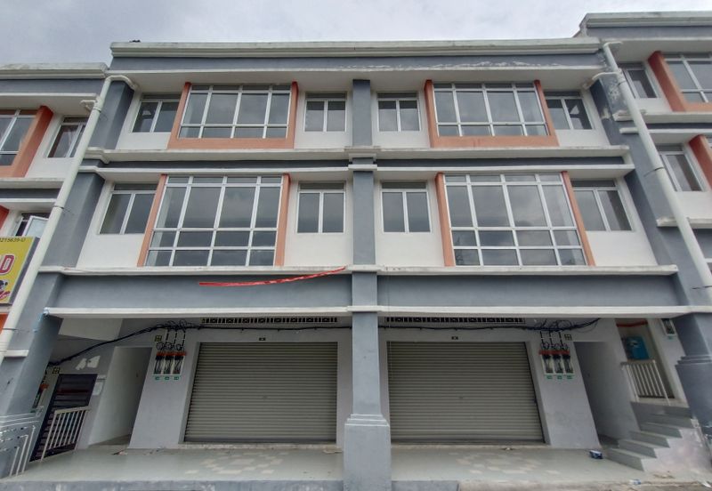 Salak Perdana Business Park