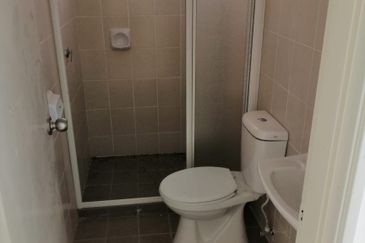 Villa Residence @ Goodview Heights