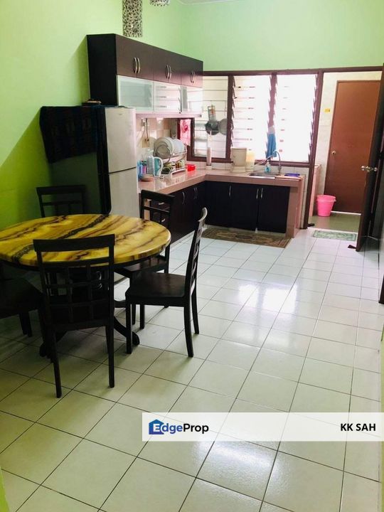 (20x70 RENOVATED) 1 STOREY TERRACE @ TAMAN PELANGI SEMENYIH 2, Selangor, Semenyih