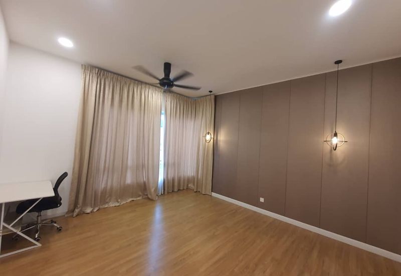 Parkfield Residences, Tropicana Heights