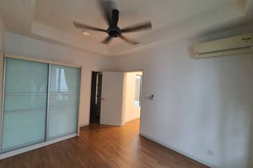 Parkfield Residences, Tropicana Heights