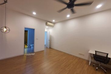 Parkfield Residences, Tropicana Heights