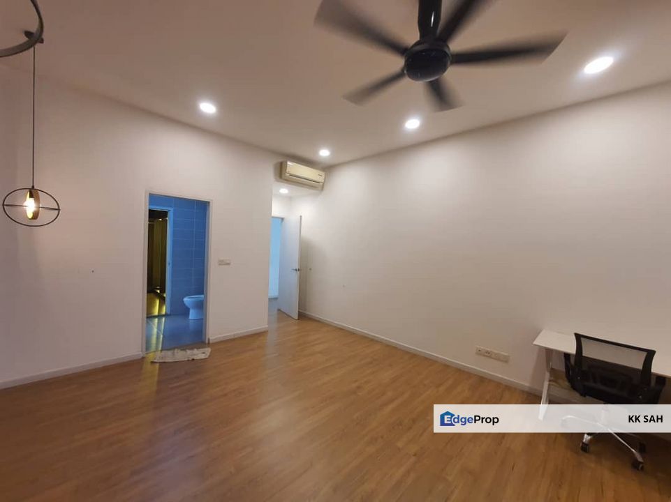 (RENOVATED + FACING OPEN) 3 STOREY SEMI-D @ TROPICANA HEIGHTS, Selangor, Kajang