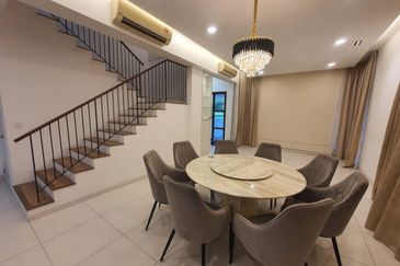 Parkfield Residences, Tropicana Heights