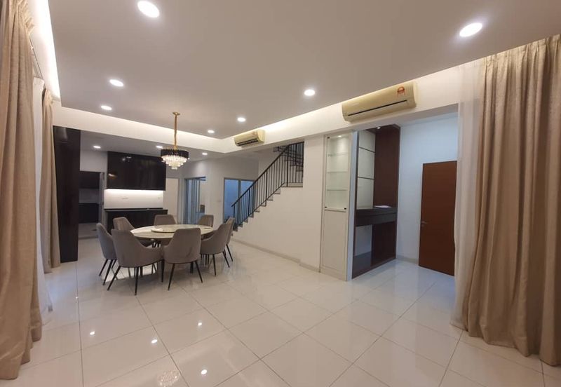 Parkfield Residences, Tropicana Heights