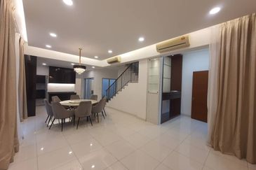 Parkfield Residences, Tropicana Heights