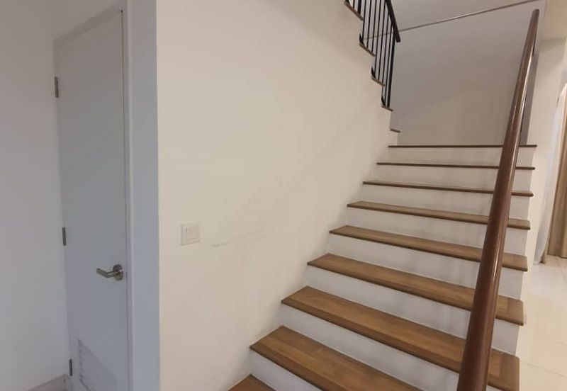 Parkfield Residences, Tropicana Heights