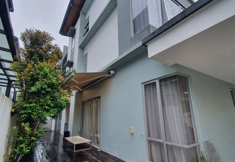 Parkfield Residences, Tropicana Heights