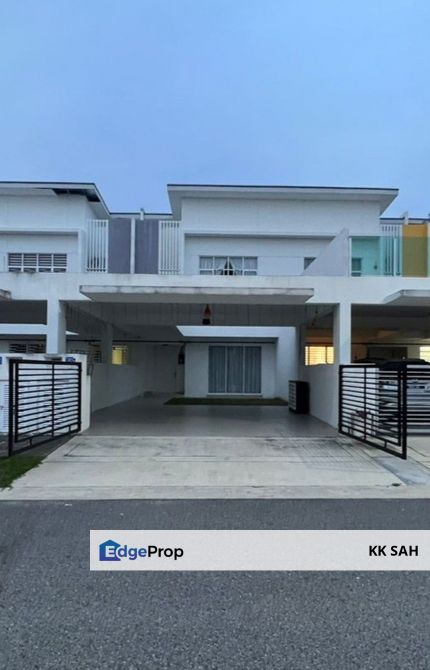 (FULL LOAN + RENOVATED) 2 STOREY SUPER-LINK @ SURIAMAN 2, Negeri Sembilan, Seremban