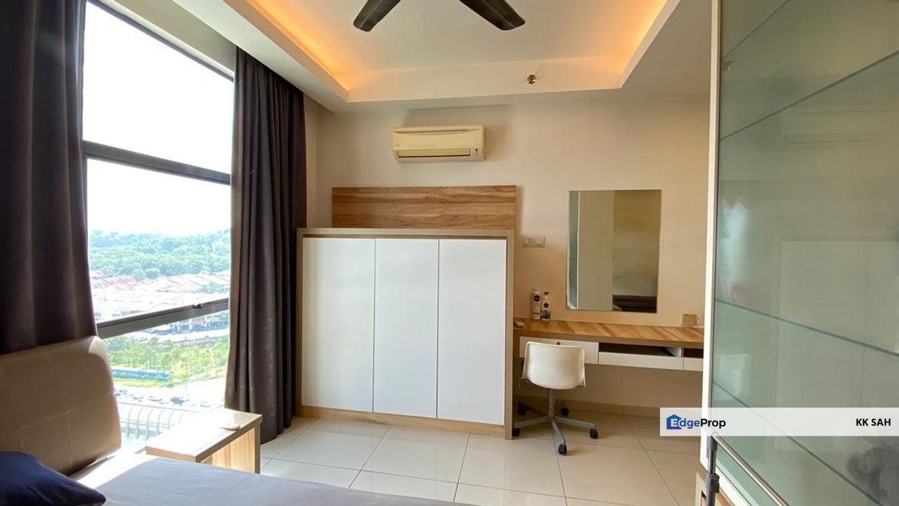 (FULL LOAN + MRT STATION) ZEVA RESIDENCE @ SERI KEMBANGAN, Selangor, Seri Kembangan