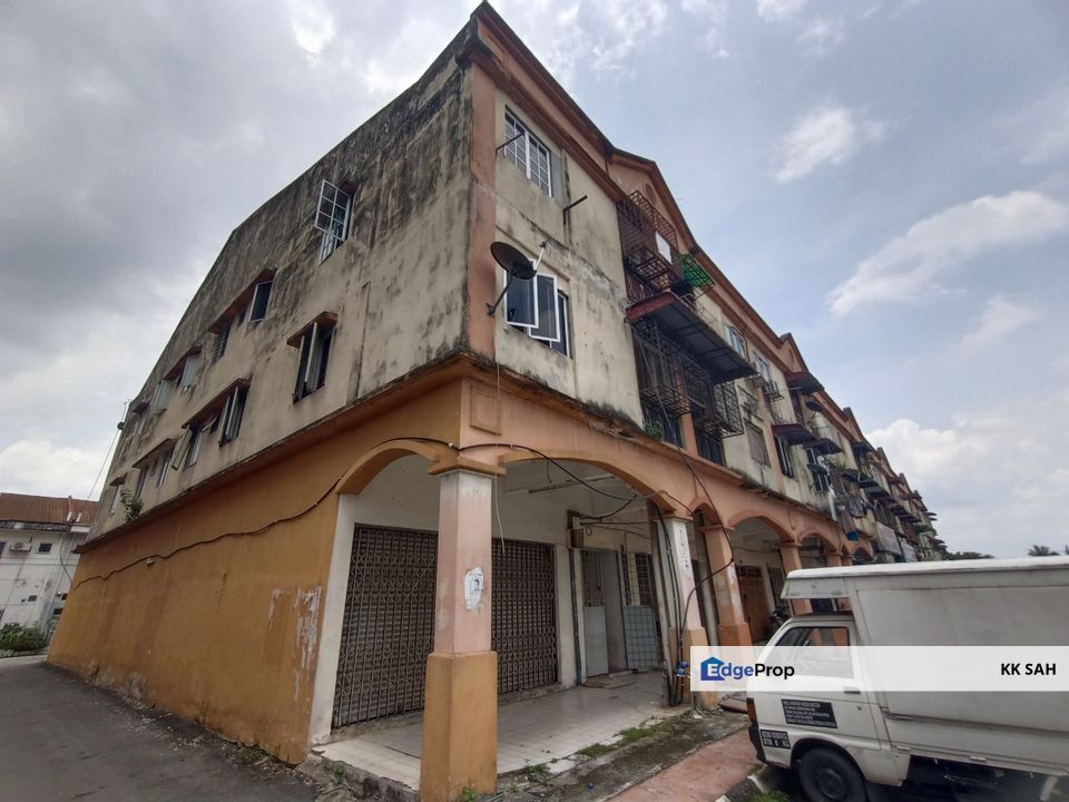 END LOT SHOP APARTMENT @ TAMAN SEJATI, KLANG, Selangor, Klang