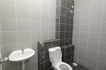 Azolla @ Setia EcoHill 2