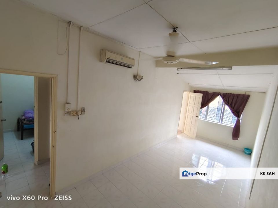 (22x75 RENOVATED) 2 STOREY @ TAMAN JASMIN, KAJANG, Selangor, Kajang