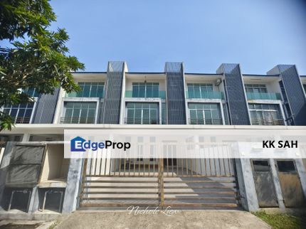 (FULL LOAN + GOOD CONDITION) 3 STOREY @ BANGI AVENUE 3, Selangor, Bangi