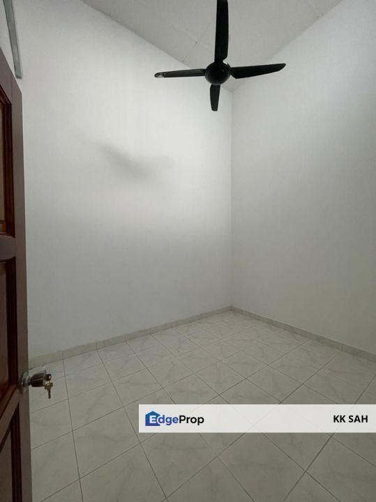 (RENOVATED) 1 STOREY @ TAMAN DESA INDAH, KLANG, Selangor, Klang