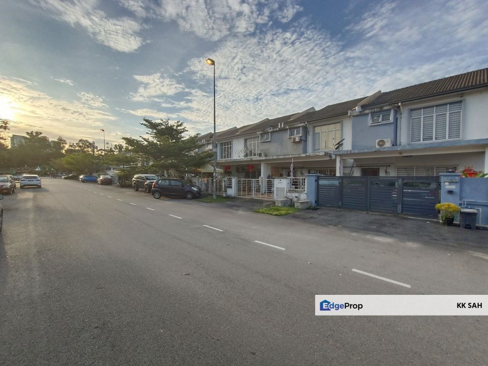 (FULL LOAN + FACING OPEN + FULLY EXTENDED) 2 STOREY @ TAMAN DESA MEWAH, Selangor, Semenyih