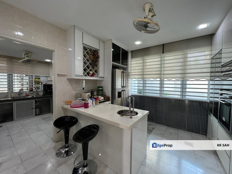 (FULLY RENOVATED) 2 STOREY BUNGALOW @ BANDAR MAHKOTA CHERAS, Selangor, Cheras