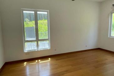 (NEW) 3.5 STOREY SEMI-D @ TAMAN PUNCAK INDAH