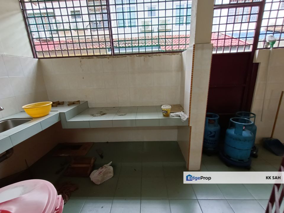 (FULL LOAN + FACING OPEN + FULLY EXTENDED) 2 STOREY @ TAMAN DESA MEWAH, Selangor, Semenyih