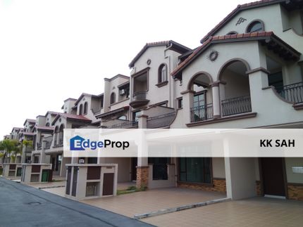 (20x70 GATED GUARDED) 3 STOREY @ DIAMOND CITY, Selangor, Semenyih