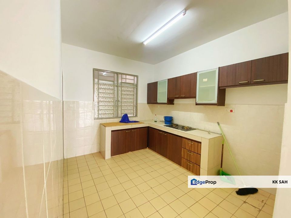 (GOOD CONDITION) PEARL AVENUE @ KAJANG, Selangor, Kajang