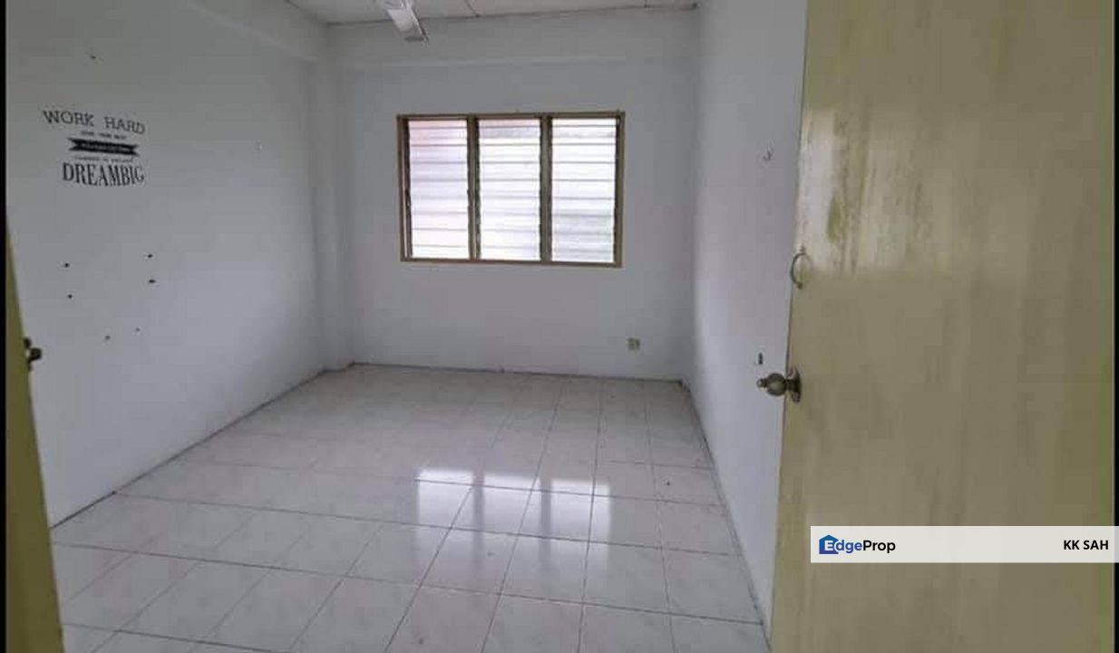 (4 ROOMS) ANGGERIK VILLA 2 @ BANDAR TEKNOLOGI KAJANG, Selangor, Semenyih