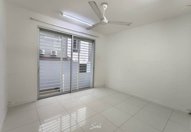 Fairfield Residences, Tropicana Heights