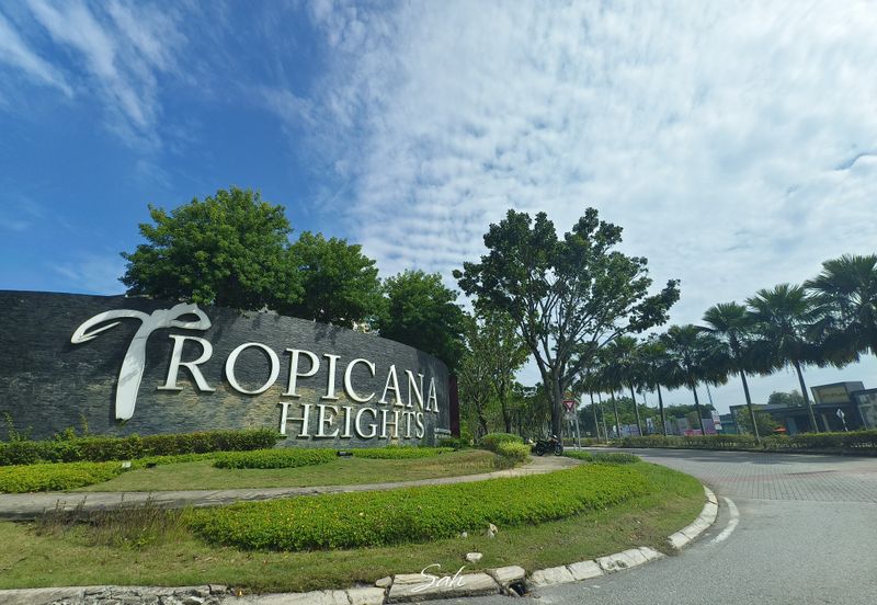 Tropicana Heights