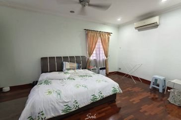 Bandar Tun Hussein Onn