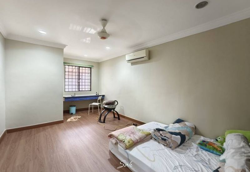 Bandar Tun Hussein Onn