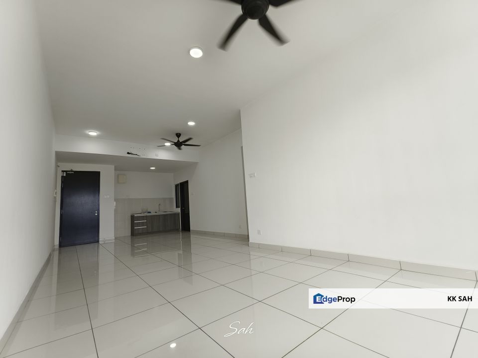 (3 ROOMS + 1,097 sqft) KIARA PLAZA @ SEMENYIH, Selangor, Semenyih