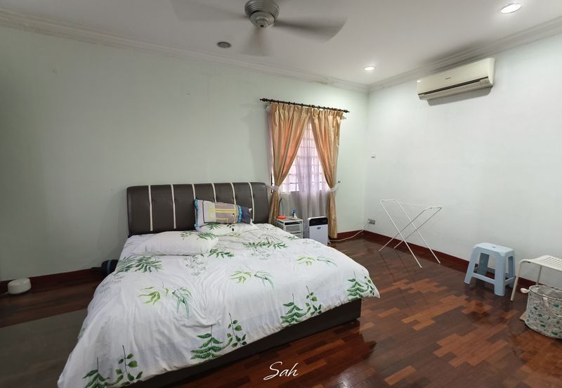 Bandar Tun Hussein Onn