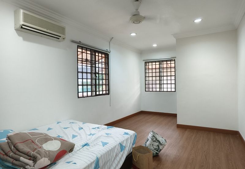 Bandar Tun Hussein Onn