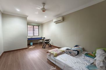 Bandar Tun Hussein Onn