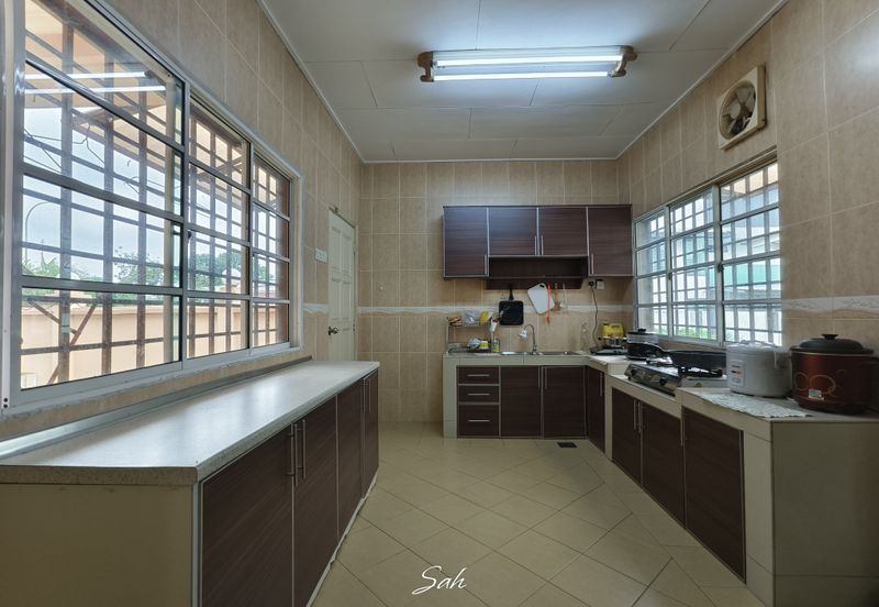 Bandar Tun Hussein Onn