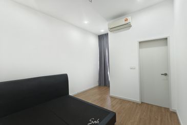 Parkfield Residences, Tropicana Heights