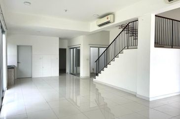 Parkfield Residences, Tropicana Heights