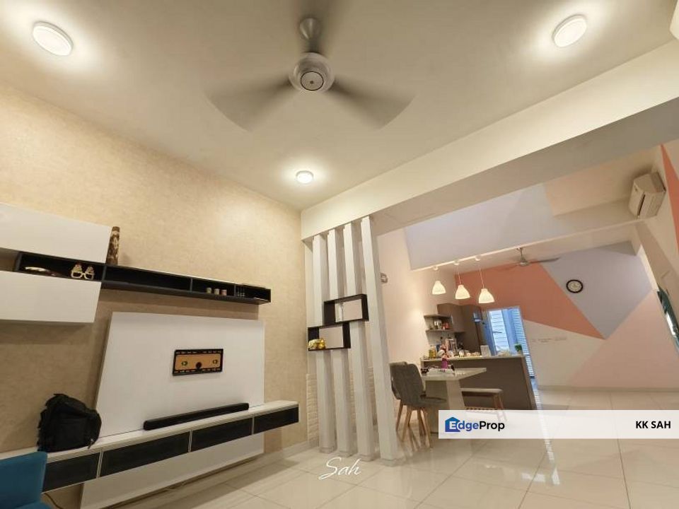 (FULL LOAN 22x75 FULLY RENOVATED) 2 STOREY @ TROPICANA HEIGHTS, Selangor, Kajang