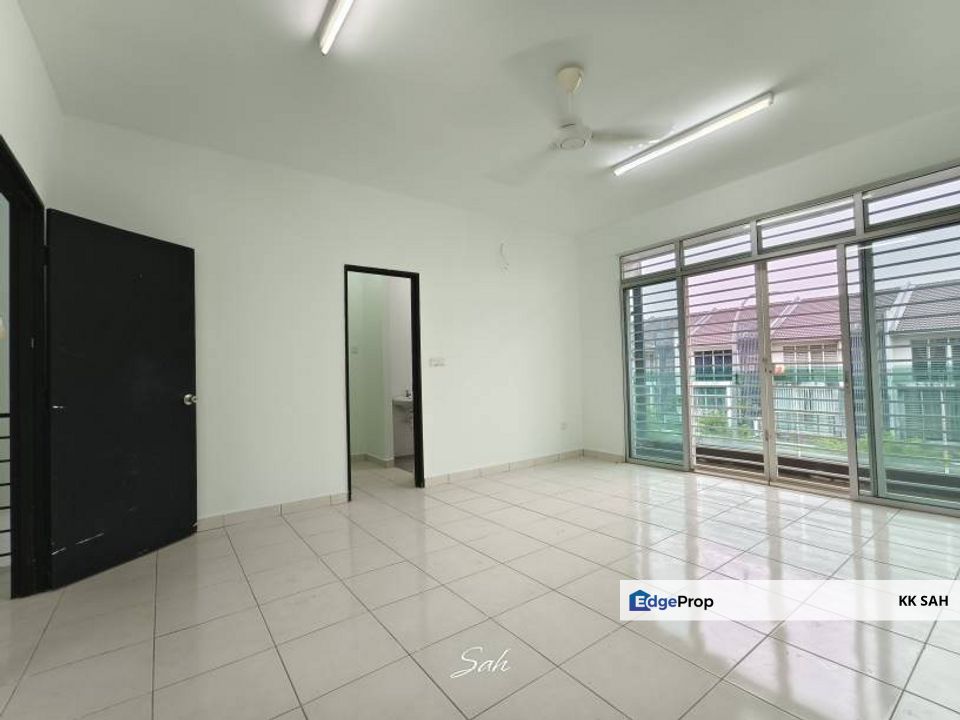 (FULL LOAN) 3 STOREY TERRACE @ BANGI AVENUE 3, SEKSYEN 7, Selangor, Bangi