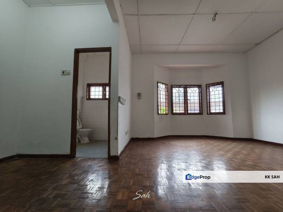 (UP & DOWN FULLY EXTENDED) 2 STOREY @ TAMAN KAJANG MEWAH, SUNGAI CHUA, KAJANG, Selangor, Kajang