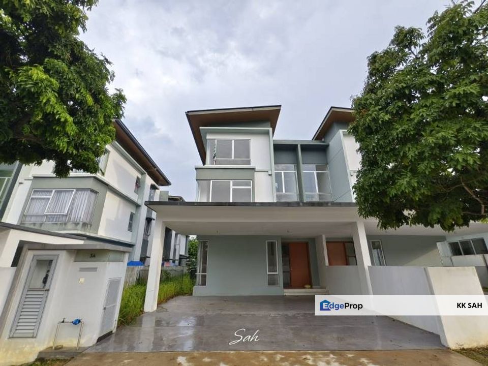 (FACING OPEN) 3 STOREY SEMI-D @ TROPICANA HEIGHTS, Selangor, Semenyih