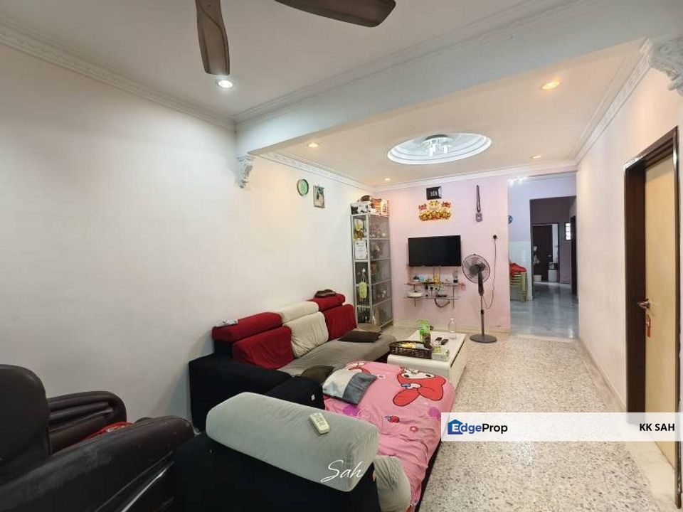 (22x75 RENOVATED) 1 STOREY @ TAMAN PASIR EMAS, Selangor, Kajang