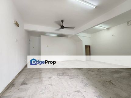 (UP & DOWN EXTENDED) 2 STOREY HOUSE @ TAMAN KAJANG MEWAH, Selangor, Kajang