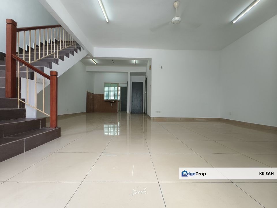 (24x70 FULL LOAN) 2 STOREY SUPERLINK @ TIARA EAST, SEMENYIH, Selangor, Semenyih