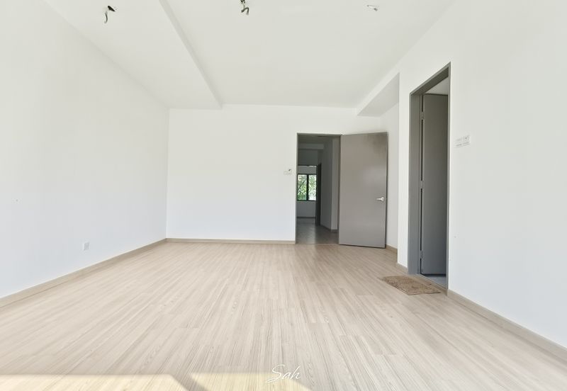 Country Garden Diamond City