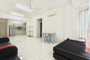 The Residence 1 @ Tiara South